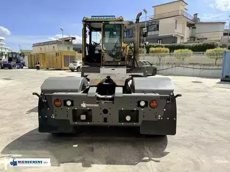 Terminálový traktor 2017  Terberg RT223 (6)