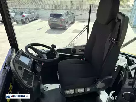 Terminálový traktor 2017  Terberg RT223 (9)
