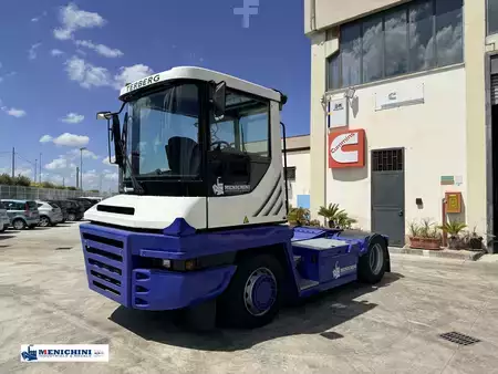 Terminálový traktor 2017  Terberg RT223 (2)
