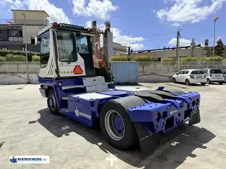 Terminálový traktor 2017  Terberg RT223 (8)