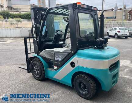 Empilhador diesel 2023  Baoli KBD30 (6)