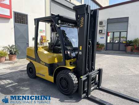 Diesel Forklifts 2016  Yale GDP40X2471 (2)