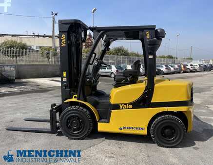 Diesel Forklifts 2016  Yale GDP40X2471 (4)