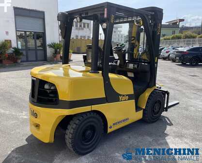 Diesel Forklifts 2016  Yale GDP40X2471 (5)