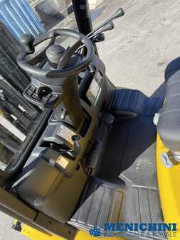 Diesel Forklifts 2016  Yale GDP40X2471 (7)