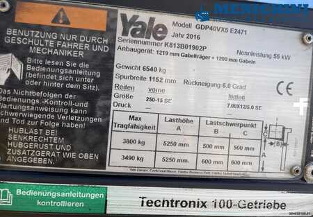 Diesel Forklifts 2016  Yale GDP40X2471 (8)