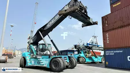 Reachstacker 2018  Konecranes SMV 4531 TC5 (4)