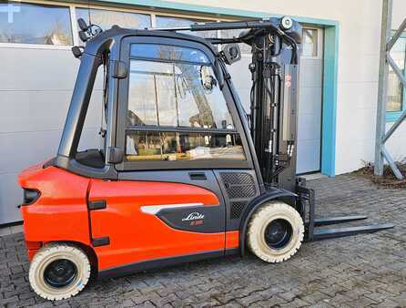 Carrelli elettrici 4 ruote 2024  Linde E35L (1)