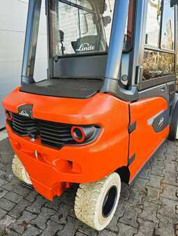 Carrelli elettrici 4 ruote 2024  Linde E35L (3)