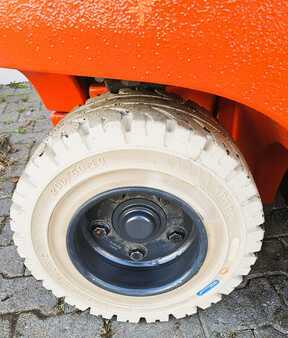 Carrelli elettrici 4 ruote 2024  Linde E35L (5)