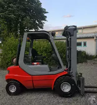 Treibgasstapler 1993  Linde H30T (3)