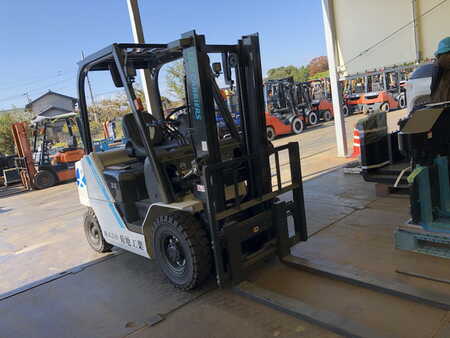 Petrol Forklift 2020  Unicarriers FHGE25T5 (2)