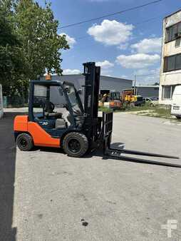 Carrelli elevatori diesel 2018  Toyota 02-8FD30 (4)