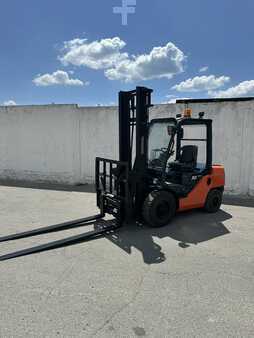 Carrelli elevatori diesel 2018  Toyota 02-8FD30 (3)