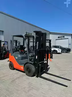 Carrelli elevatori GPL 2024  Toyota 02-8FGF15 (1)