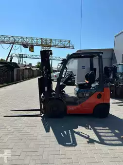 Carrelli elevatori GPL 2024  Toyota 02-8FGF15 (6)