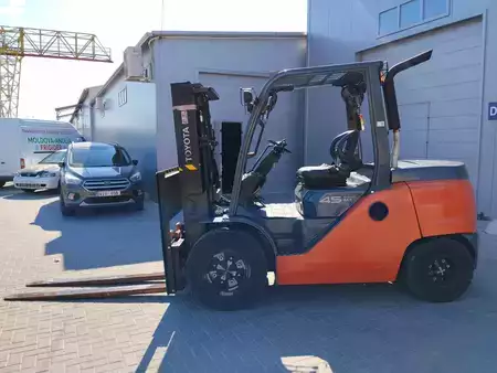 Diesel Forklifts 2022  Toyota 8FD45N (1)