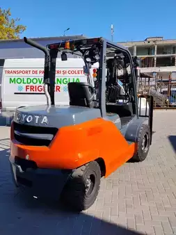 Diesel Forklifts 2022  Toyota 8FD45N (8)
