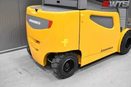 Elektryczne 4-kołowe 2018  Jungheinrich EFG S 30 s | Batteri från 2020 (8)