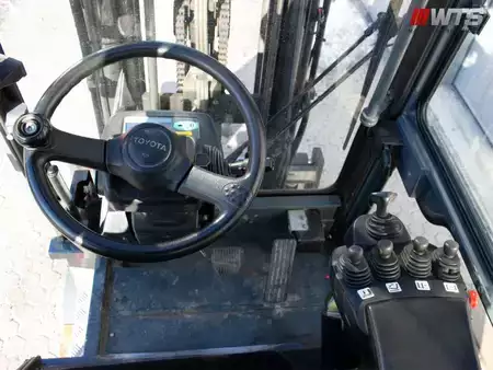 Chariots électriques à 3 roues 2006  Toyota 7 FBEF 20 | 6000mm lyfthöjd (5)