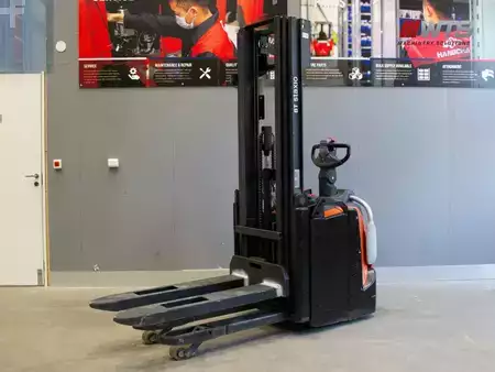 Apilador eléctrico 2016  BT SPE 120 L (4)