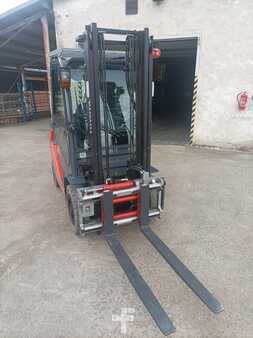 Wózki widłowe diesel 2019  Toyota 06-FD25F (5)