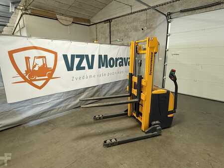 Schlepper 2010  Jungheinrich EJC B14 (1)