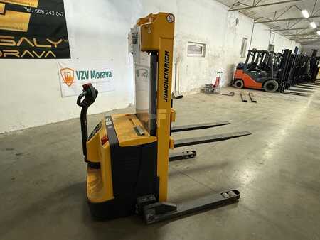 Schlepper 2010  Jungheinrich EJC B14 (3)