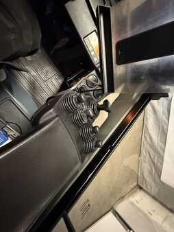 Nestekaasutrukki 2020  Toyota 02-8FGF20 (9)