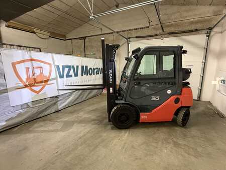 Propane Forklifts 2018  Toyota 02-8FGF20 (1)