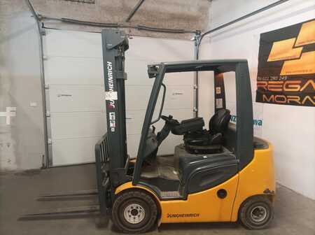 Diesel gaffeltruck 2014  Jungheinrich DFG 320s (1)