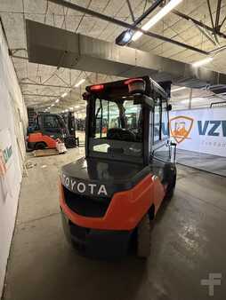 Carretilla elevadora diésel 2020  Toyota 52-8FDF30 (4)