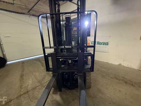 Diesel gaffeltruck 2021  Toyota 56-8FD20F (2)