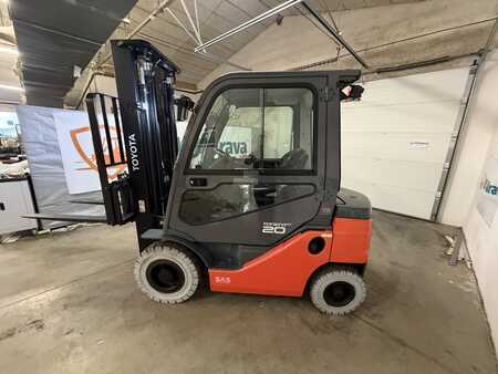 Diesel gaffeltruck 2021  Toyota 56-8FD20F (6)