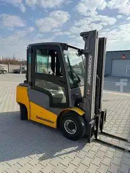 Gasoltruck 2015  Jungheinrich TFG 425 (6)