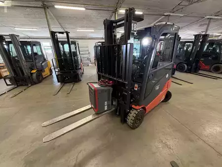 Elektrisk- 4 hjul 2022  Toyota 8FBM16T (1)