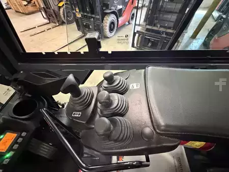 Elektrisk- 4 hjul 2022  Toyota 8FBM16T (7)