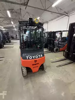 Elektrisk- 4 hjul 2022  Toyota 8FBM16T (5)