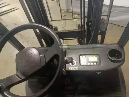 Diesel truck 2021  Toyota 56-8FD20F (11)