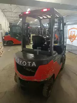 Diesel truck 2021  Toyota 56-8FD20F (4)