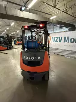 LPG VZV 2019  Toyota 02-8FGKF20 (4)