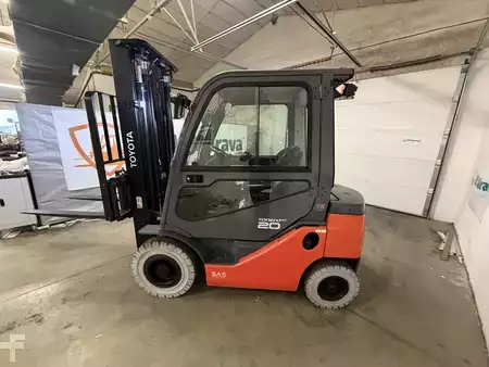 Dieselový VZV 2021  Toyota 56-8FD20F (6)