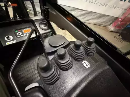 Dieselový VZV 2021  Toyota 56-8FD20F (8)