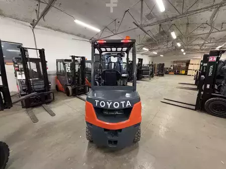 Dieselový VZV 2022  Toyota 56-8FD25F (5)