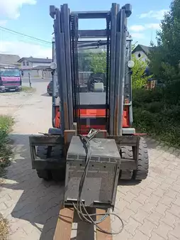 4-wiel elektrische heftrucks 2002  BT CBE 5.0 AC (4)