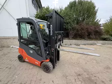 4-wiel elektrische heftrucks 2022  Toyota 8FBM16T (3)