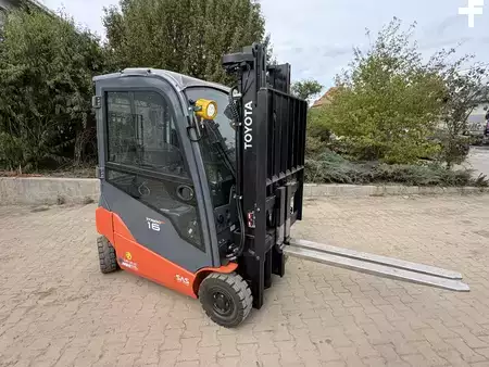 4-wiel elektrische heftrucks 2022  Toyota 8FBM16T (3)