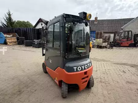 4-wiel elektrische heftrucks 2022  Toyota 8FBM16T (5)