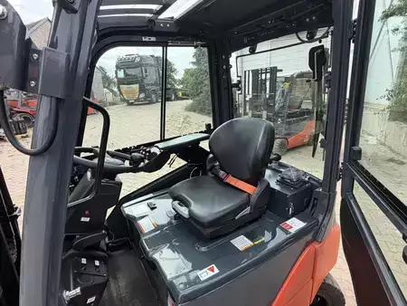4-wiel elektrische heftrucks 2022  Toyota 8FBM16T (7)
