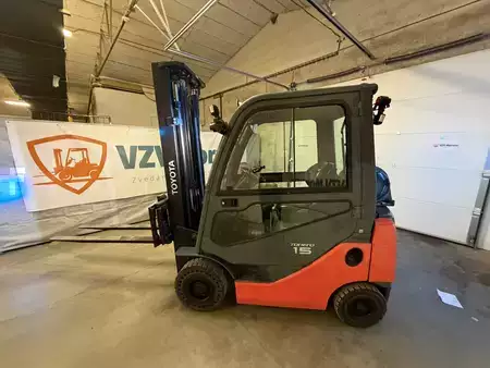 Carrelli elevatori GPL 2018  Toyota 02-8FGF15 (5)